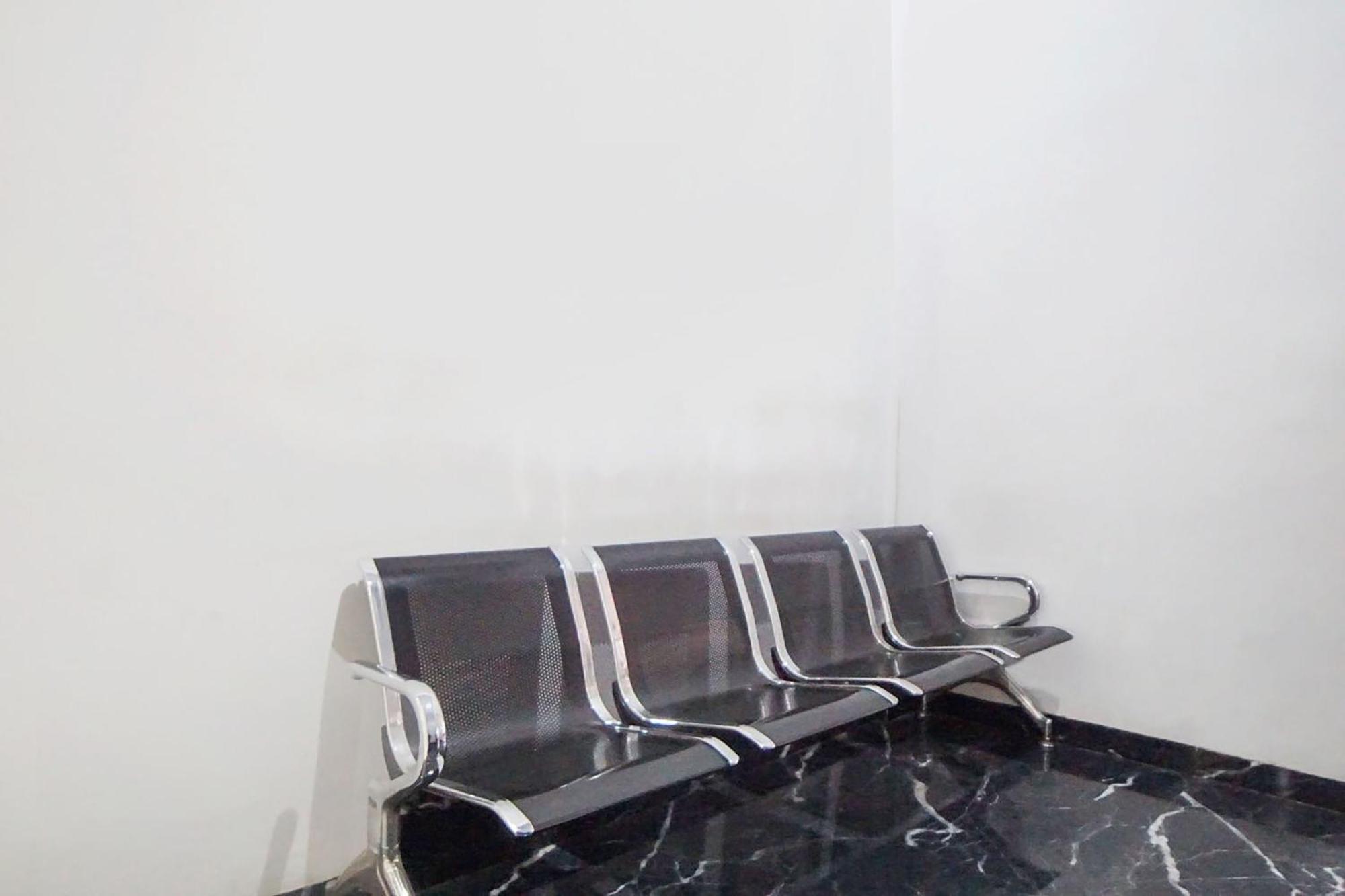 Super Oyo 91627 Wika Wiki Homestay Medan Exterior foto