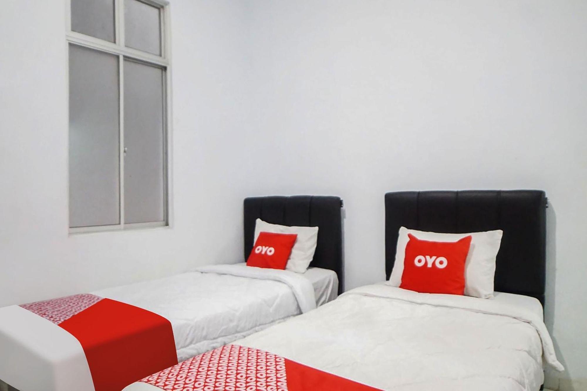 Super Oyo 91627 Wika Wiki Homestay Medan Exterior foto